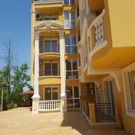 Elitonia Delux Apartamento Nesebar