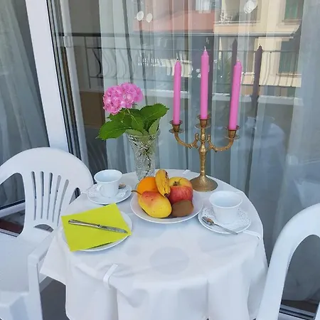 Elitonia Delux Apartamento Nesebar