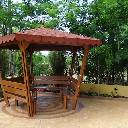 Elitonia Delux Apartamento *